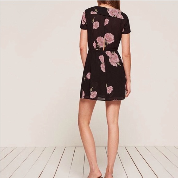 13. Reformation Fraser Black Floral Tie V Neck Button Up Mini Dress Size 2 - Picture 5 of 17
